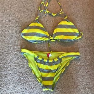 Bikini 2-Pc Top Sz LG, Bottoms Sz Med Yellow & Silver Stripes Bikini Lab Brand